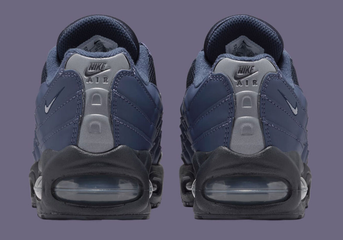 nike-air-max-95-og-gs-sanded-purple-wolf-grey-obsidian-metallic-silver-ii4130-500-5.jpg
