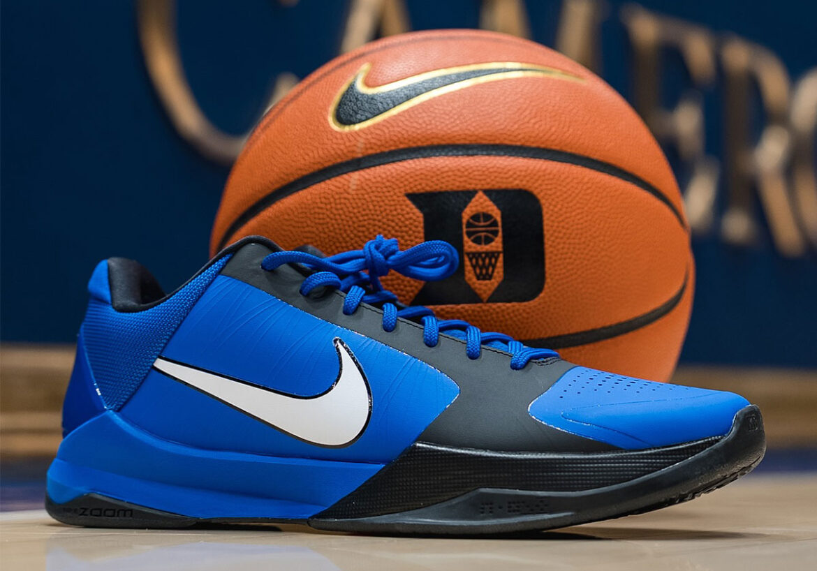nike-kobe-5-protro-duke-womens-baskeball-pe-3.jpg