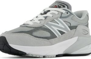 New Balance Kids’ 990 V6 Lace-up Sneaker
