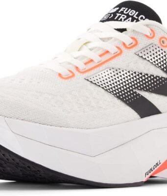 New Balance Women’s FuelCell Supercomp Trainer V3