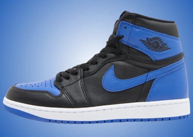 air-jordan-1-high-og-royal-IQ5495-005.jpg