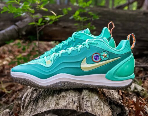 Nike A’Two “Girl Scout” PE