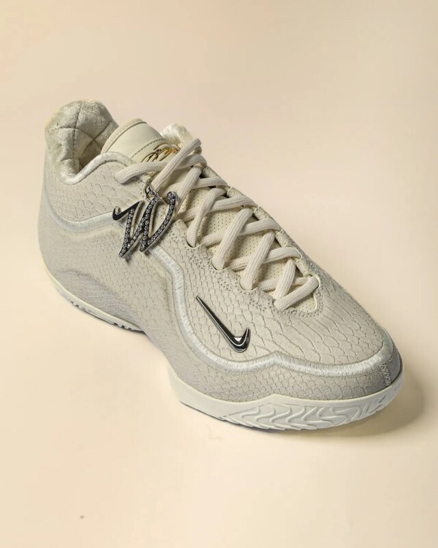 nike-lebron-23-white-label-2.jpg