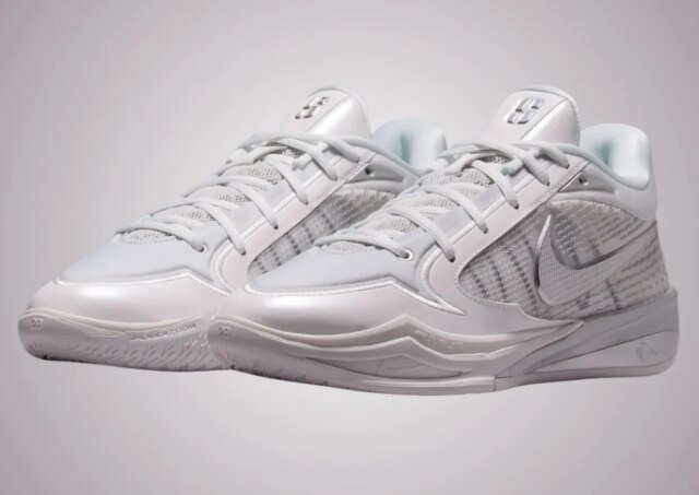 nike-sabrina-4-light-work-II0402-101.jpg