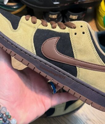 Nike SB Dunk Low “Filbert/Light Chocolate” HQ1625-201