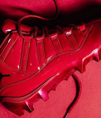 The Oklahoma Sooners Went All-Red Everything With Their Air Jordan 11 PE