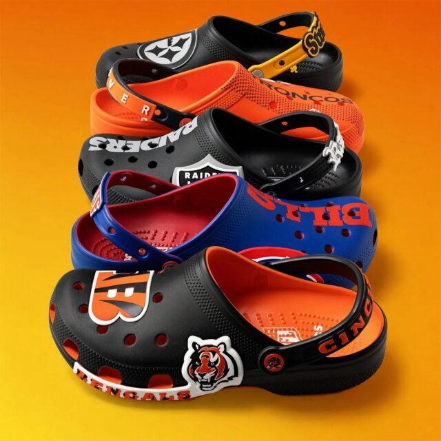 nfl-crocs-classic-clog-2026-2.jpg