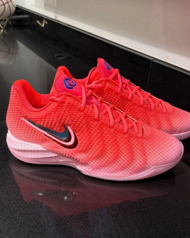 nike-caitlin-1-red-pink-2.jpg