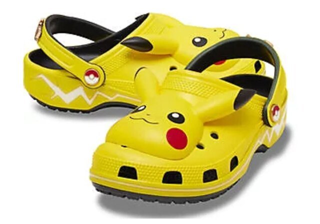 pokemon-crocs-classic-clog-pikachu-213601-90H-3.jpg