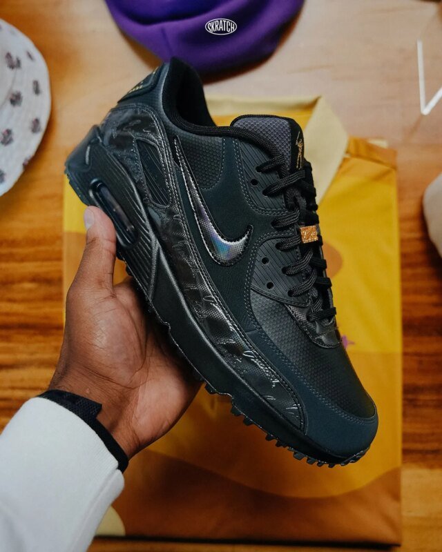 nike-air-max-90-eastside-golf-IO4670-001-1.jpg