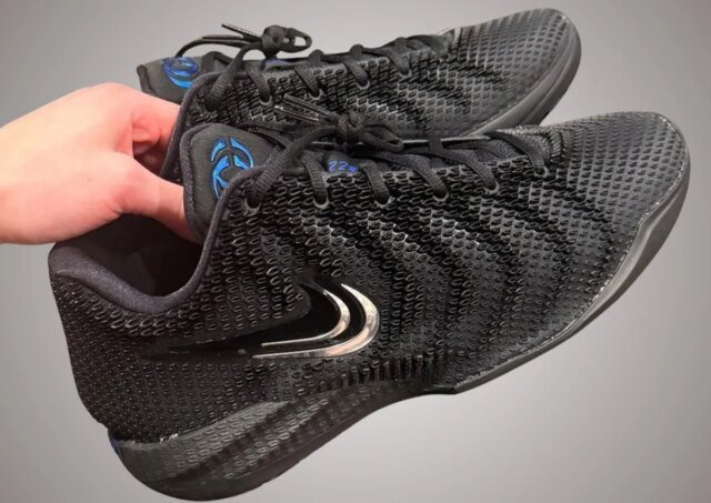 nike-caitlin-1-3x-black-IH7423-001.jpg