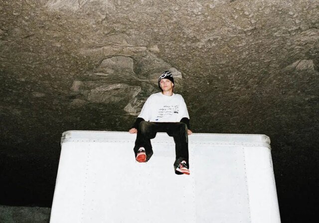 social-status-air-jordan-1-low-og-2.jpg