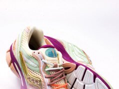 You Can Swap Out The Logos On The Stan Birch Saucony ProGrid Guide 7