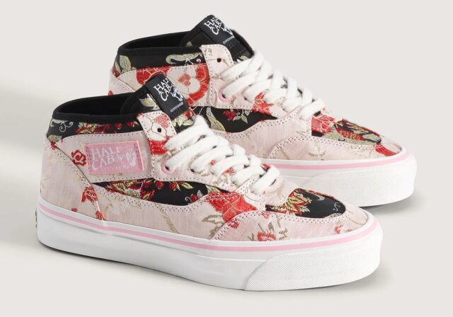 vans-half-cab-33-decon-floral-tapestry-VN00110E448-5.jpg