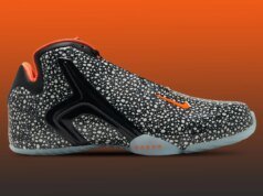 The Nike Hyperflight Fuses Eras With “Safari” Orange